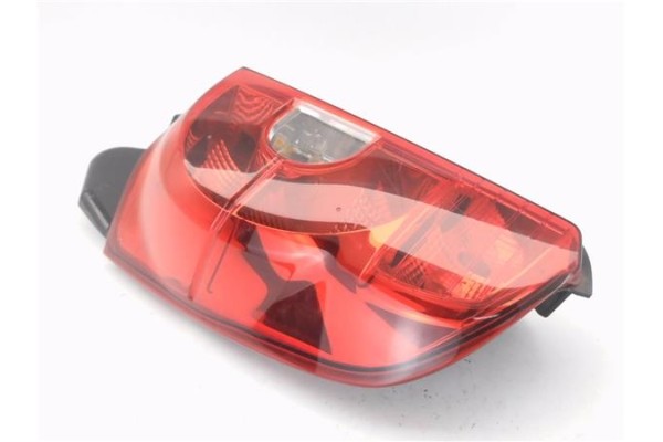 Recambio de piloto trasero izquierdo para mitsubishi colt vii (cz_) 1.3 (z35am, z34am, z33am) referencia OEM IAM 8330A479  