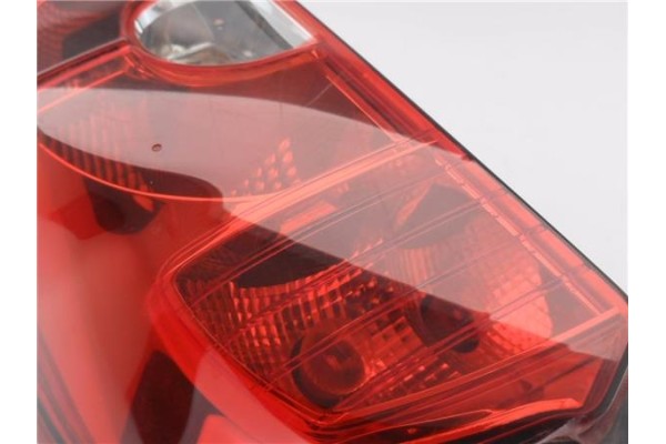 Recambio de piloto trasero izquierdo para mitsubishi colt vii (cz_) 1.3 (z35am, z34am, z33am) referencia OEM IAM 8330A479  