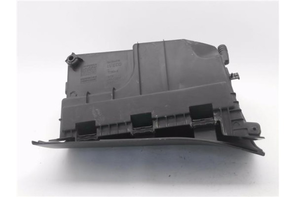 Recambio de guantera salpicadero para iveco daily chasis 2.3 referencia OEM IAM 5801544516  