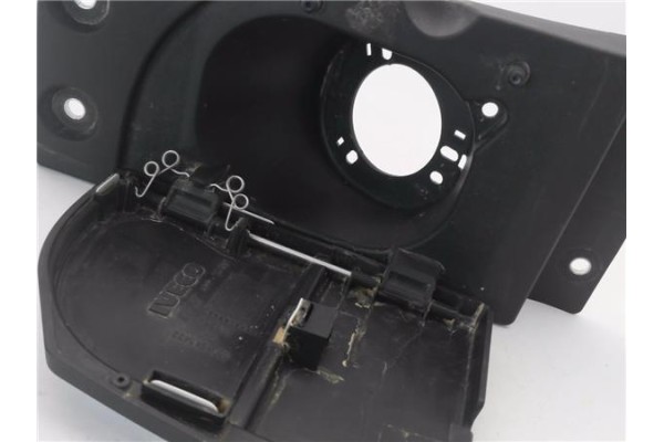 Recambio de tapa exterior combustible para iveco daily chasis 2.3 referencia OEM IAM 5801648113 5801545432 