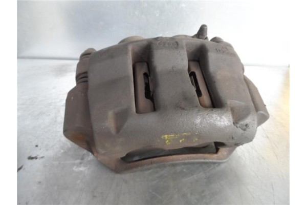 Recambio de pinza freno delantero izquierda para renault master ii furgón (fd) 2.5 dci 120 referencia OEM IAM Y01419  