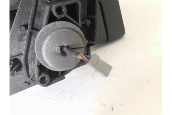 Recambio de retrovisor electrico derecho para mitsubishi colt vii (cz_) 1.3 (z35am, z34am, z33am) referencia OEM IAM 232636030 E