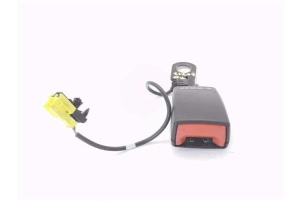 Recambio de anclaje cinturon trasero derecho para mercedes-benz clase a (bm 169) 2.0 a 180 cdi (169.007) referencia OEM IAM 1698