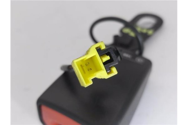 Recambio de anclaje cinturon trasero derecho para mercedes-benz clase a (bm 169) 2.0 a 180 cdi (169.007) referencia OEM IAM 1698