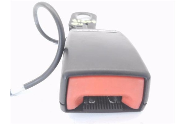 Recambio de anclaje cinturon trasero derecho para mercedes-benz clase a (bm 169) 2.0 a 180 cdi (169.007) referencia OEM IAM 1698