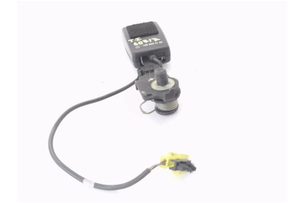 Recambio de anclaje cinturon trasero izquierdo para mercedes-benz clase a (bm 169) 2.0 a 180 cdi (169.007) referencia OEM IAM 16