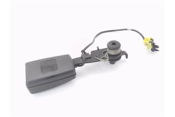 Recambio de anclaje cinturon trasero izquierdo para mercedes-benz clase a (bm 169) 2.0 a 180 cdi (169.007) referencia OEM IAM 16