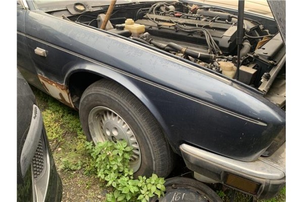 Recambio de aleta delantero derecha para jaguar xj6/12 3.6 xj6 referencia OEM IAM CAP5122  