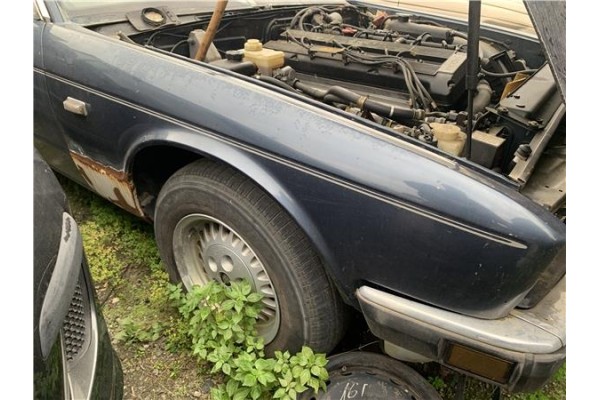 Recambio de aleta delantero derecha para jaguar xj6/12 3.6 xj6 referencia OEM IAM CAP5122  