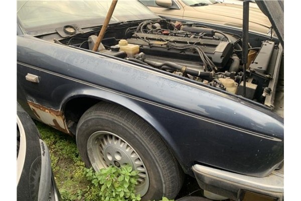 Recambio de aleta delantero derecha para jaguar xj6/12 3.6 xj6 referencia OEM IAM CAP5122  