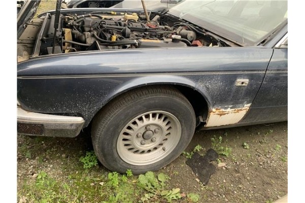 Recambio de aleta delantero izquierda para jaguar xj6/12 3.6 xj6 referencia OEM IAM CAP5123  