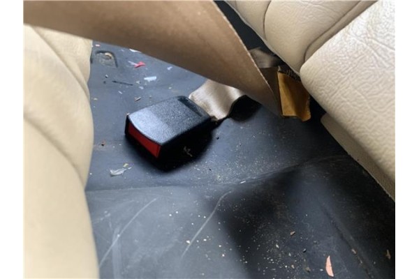 Recambio de anclaje cinturon trasero derecho para jaguar xj6/12 3.6 xj6 referencia OEM IAM BEC102498  