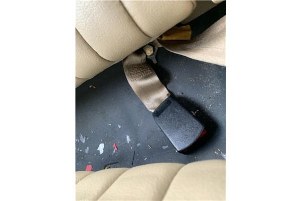 Recambio de anclaje cinturon trasero derecho para jaguar xj6/12 3.6 xj6 referencia OEM IAM BEC102498  