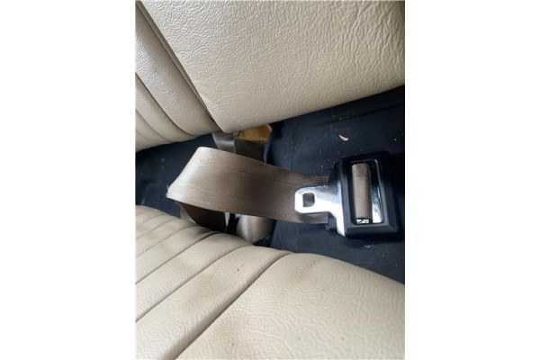 Recambio de anclaje cinturon trasero derecho para jaguar xj6/12 3.6 xj6 referencia OEM IAM BEC102498  