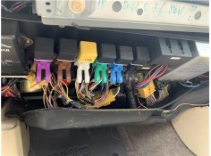 Recambio de caja fusibles/rele para jaguar xj6/12 3.6 xj6 referencia OEM IAM JLM1800  