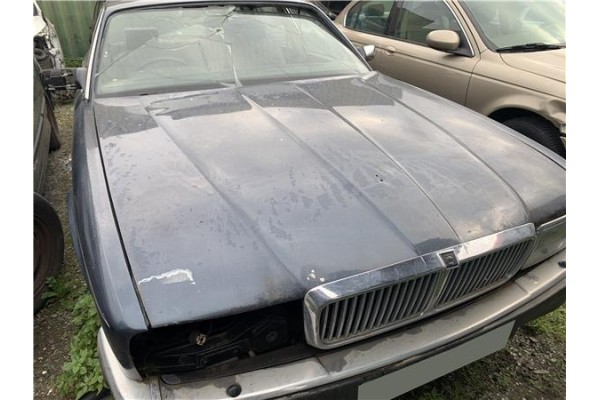 Recambio de capo para jaguar xj6/12 3.6 xj6 referencia OEM IAM JLM1766  