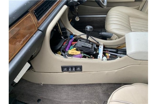 Recambio de consola para jaguar xj6/12 3.6 xj6 referencia OEM IAM BCC74844 BCC55953 