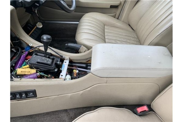 Recambio de consola para jaguar xj6/12 3.6 xj6 referencia OEM IAM BCC74844 BCC55953 