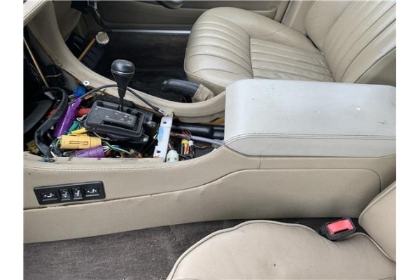 Recambio de consola para jaguar xj6/12 3.6 xj6 referencia OEM IAM BCC74844 BCC55953 