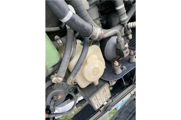 Recambio de deposito limpiaparabrisas para jaguar xj6/12 3.6 xj6 referencia OEM IAM DBC6113  