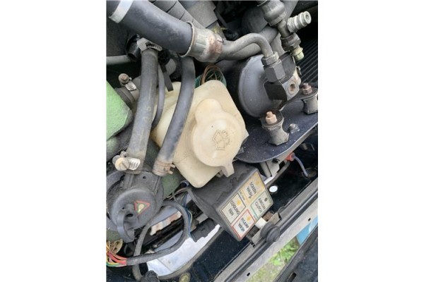 Recambio de deposito limpiaparabrisas para jaguar xj6/12 3.6 xj6 referencia OEM IAM DBC6113  