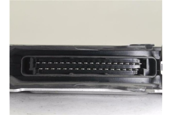 Recambio de centralita para opel omega a (16_, 17_, 19_) 2.0 i referencia OEM IAM 90233741 0261200100 