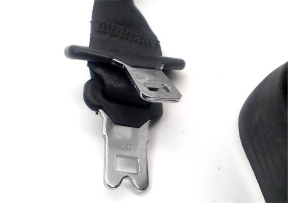 Recambio de cinturon seguridad trasero central para fiat ii panda (169) 1.3 d multijet referencia OEM IAM 735381352  