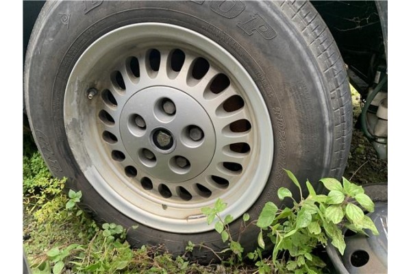 Recambio de llanta para jaguar xj6/12 3.6 xj6 referencia OEM IAM CBC7997  