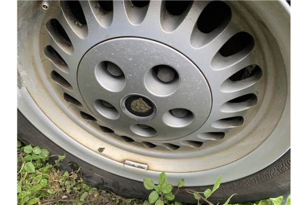 Recambio de mangueta delantero derecha para jaguar xj6/12 3.6 xj6 referencia OEM IAM CBC1710  