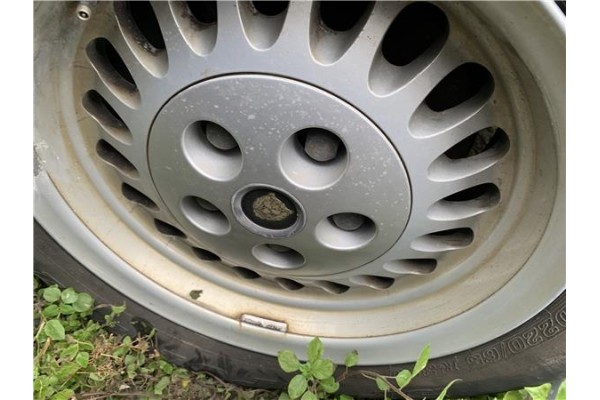 Recambio de mangueta delantero derecha para jaguar xj6/12 3.6 xj6 referencia OEM IAM CBC1710  