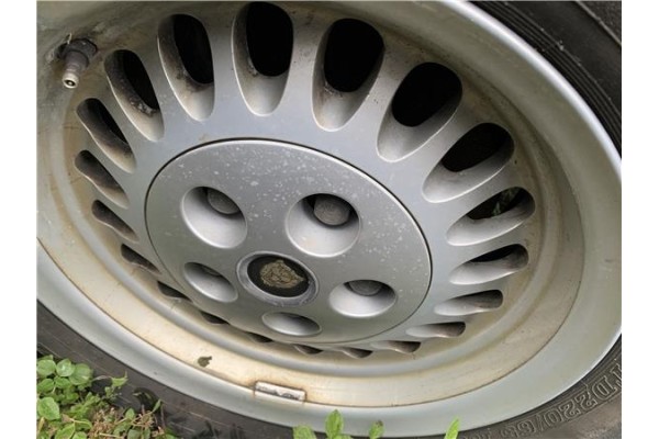 Recambio de mangueta delantero derecha para jaguar xj6/12 3.6 xj6 referencia OEM IAM CBC1710  