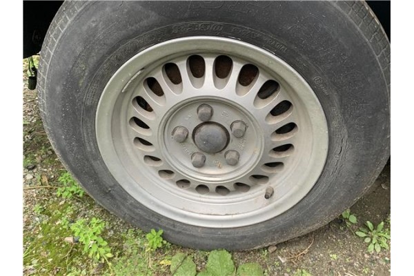 Recambio de mangueta delantero izquierda para jaguar xj6/12 3.6 xj6 referencia OEM IAM CBC1711  