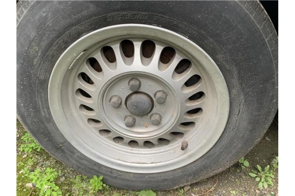 Recambio de mangueta delantero izquierda para jaguar xj6/12 3.6 xj6 referencia OEM IAM CBC1711  