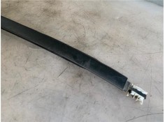Recambio de moldura parabrisas izquierda para opel astra j berlina 5p 1.6 excellence referencia OEM IAM 498166255  