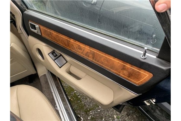 Recambio de puerta trasero derecha para jaguar xj6/12 3.6 xj6 referencia OEM IAM JLM11504  
