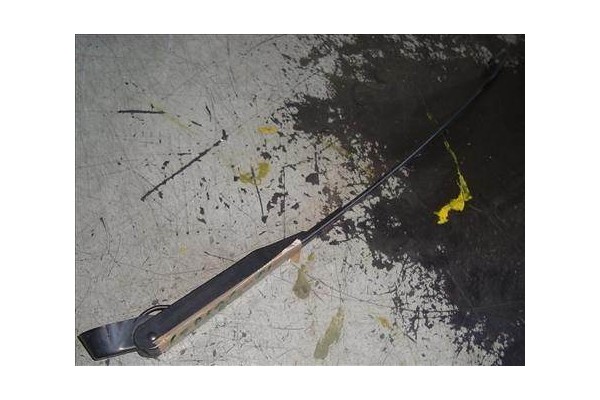 Recambio de brazo limpiaparabrisas delantero para opel corsa c (2000) 1.0 referencia OEM IAM   