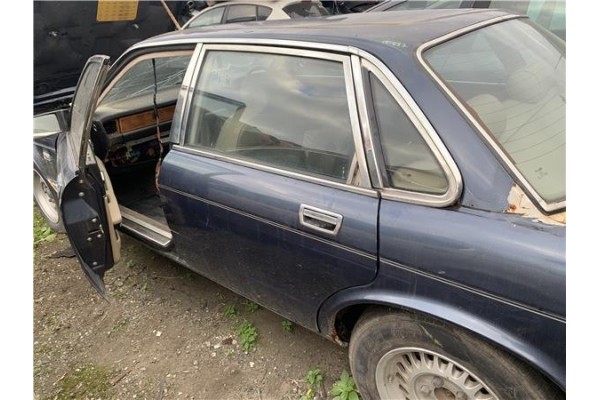 Recambio de puerta trasero izquierda para jaguar xj6/12 3.6 xj6 referencia OEM IAM JLM11505  