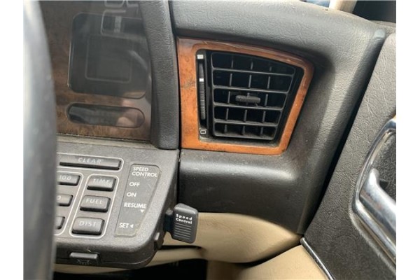 Recambio de rejilla entrada de aire para jaguar xj6/12 3.6 xj6 referencia OEM IAM BCC6660  