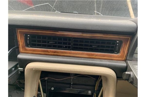 Recambio de rejilla entrada de aire para jaguar xj6/12 3.6 xj6 referencia OEM IAM BBC3708  