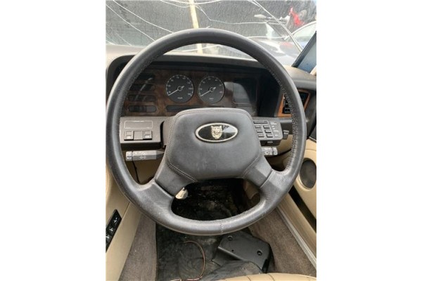 Recambio de volante para jaguar xj6/12 3.6 xj6 referencia OEM IAM CBC6335  