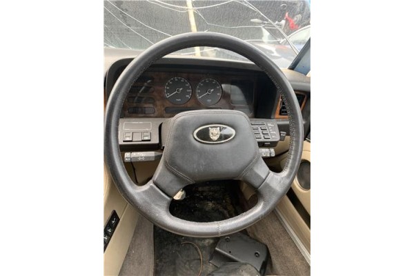 Recambio de volante para jaguar xj6/12 3.6 xj6 referencia OEM IAM CBC6335  