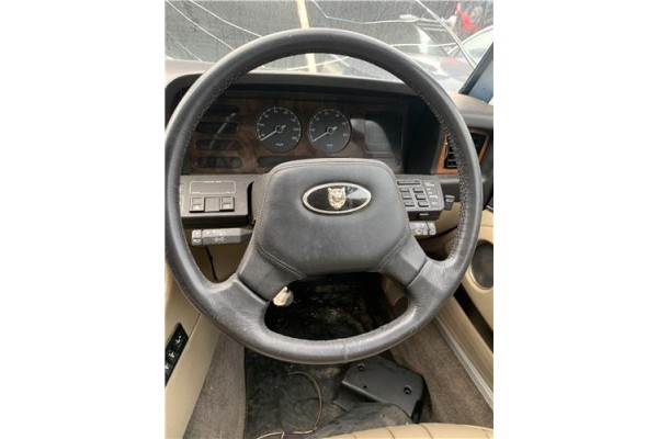 Recambio de volante para jaguar xj6/12 3.6 xj6 referencia OEM IAM CBC6335  