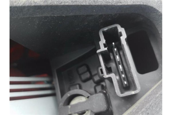 Recambio de piloto trasero derecho para peugeot 207 1.4 16v referencia OEM IAM 085501944R  