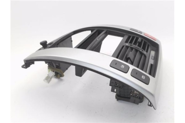 Recambio de embellecedor consola central para hyundai tucson (jm) 2.0 crdi referencia OEM IAM U0501948  