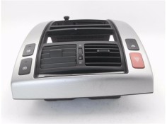 Recambio de embellecedor consola central para hyundai tucson (jm) 2.0 crdi referencia OEM IAM U0501948  