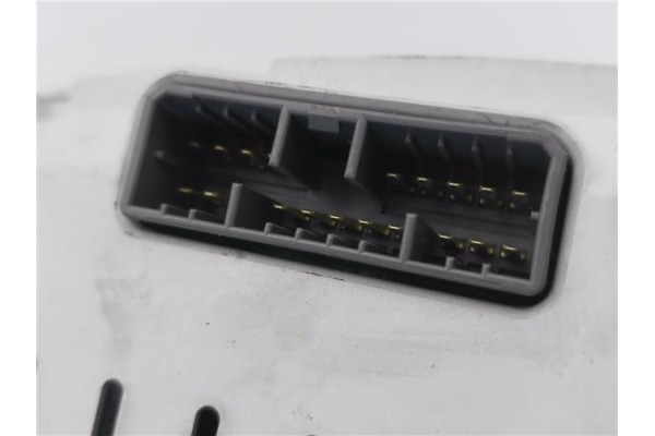 Recambio de cuadro completo para hyundai tucson (jm) 2.0 crdi referencia OEM IAM 940132E421 11000768410H 