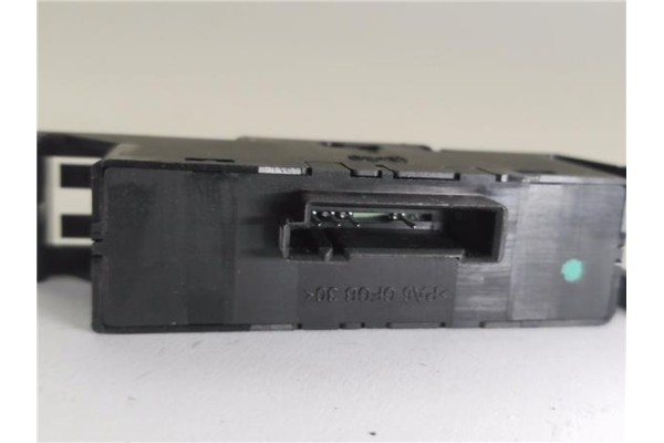 Recambio de mando elevalunas delantero derecho para bmw serie 3 berlina (e46) 1.9 316i referencia OEM IAM 61318381510 3120330 