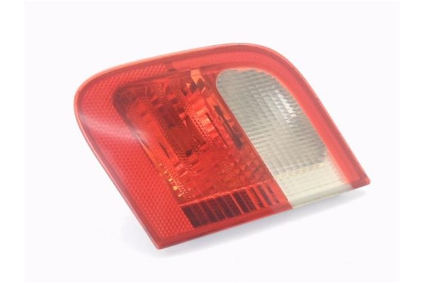 Recambio de piloto porton trasero derecho para bmw serie 3 berlina (e46) 1.9 316i referencia OEM IAM 8364924 230522R 