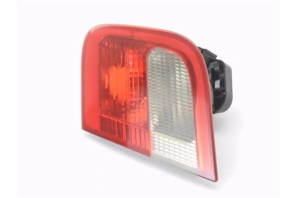 Recambio de piloto porton trasero derecho para bmw serie 3 berlina (e46) 1.9 316i referencia OEM IAM 8364924 230522R 