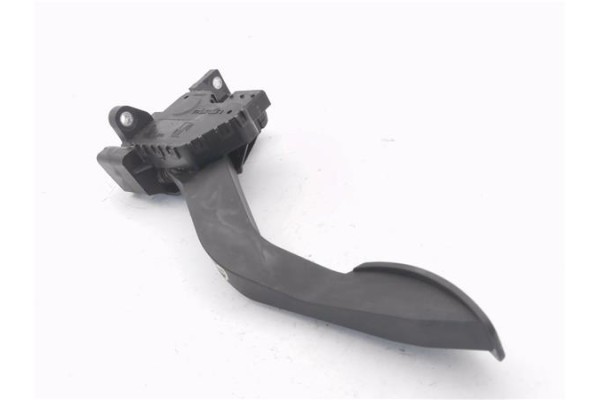 Recambio de pedal acelerador para iveco daily chasis 2.3 referencia OEM IAM 5801333490  